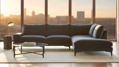 Lindyn Sectional