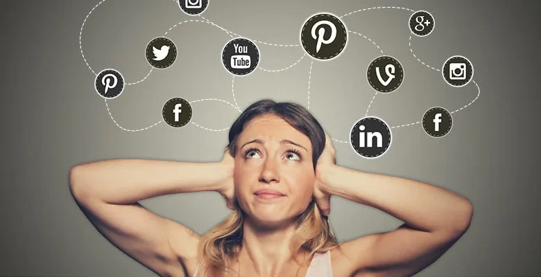 SocialMediaGirls: Influence, Risks, and How to Thrive i